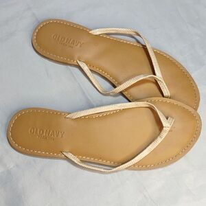 Old Navy Creamy Snakeskin Strap Flat Thongs‎ - See Measurements